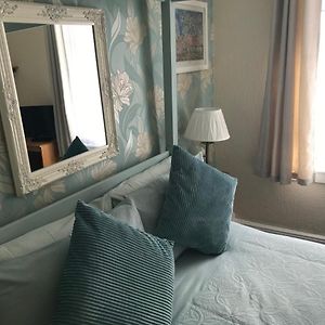 Double Room Four Poster Bed